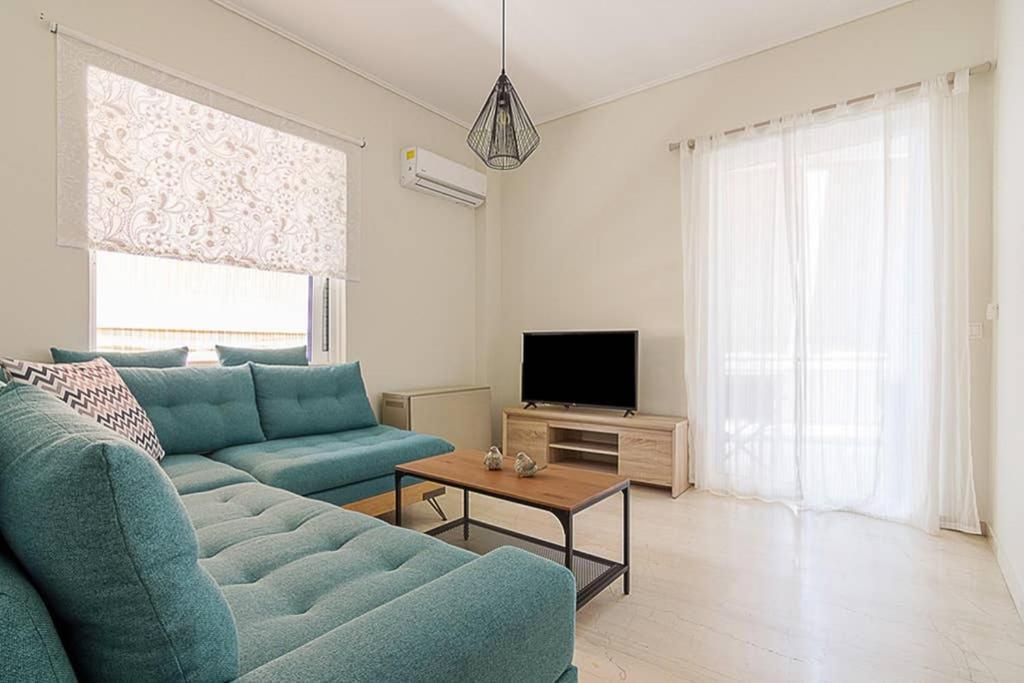 Cozy Flat With 1 Bedroom Next To Metro Station Athens Exterior photo